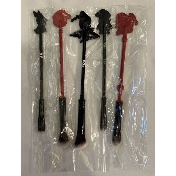 Coshine Nightmare Before Christmas Assorted Makeup Brushes Set of 5 NEW - Picture 2 of 2
